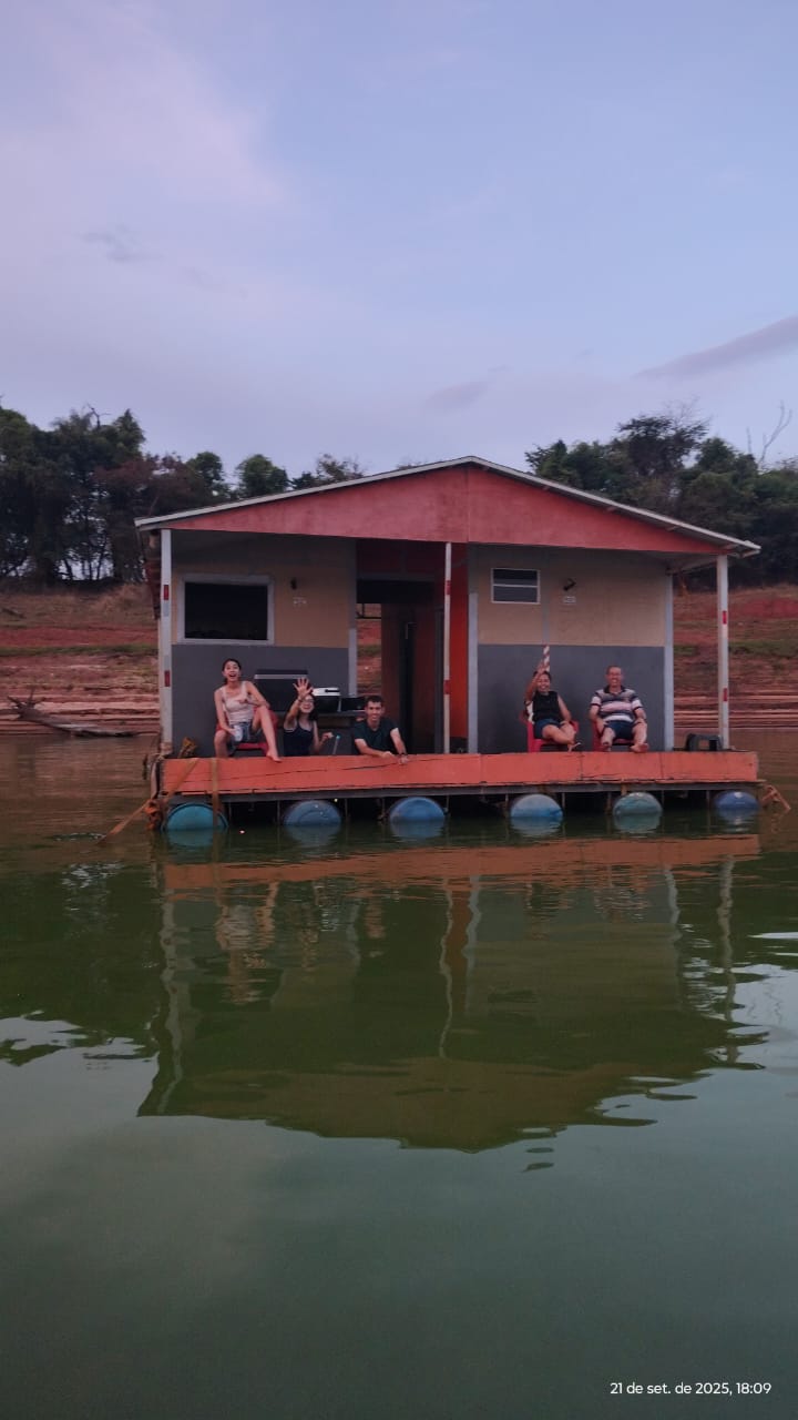 Casa Flutuante Guaraci